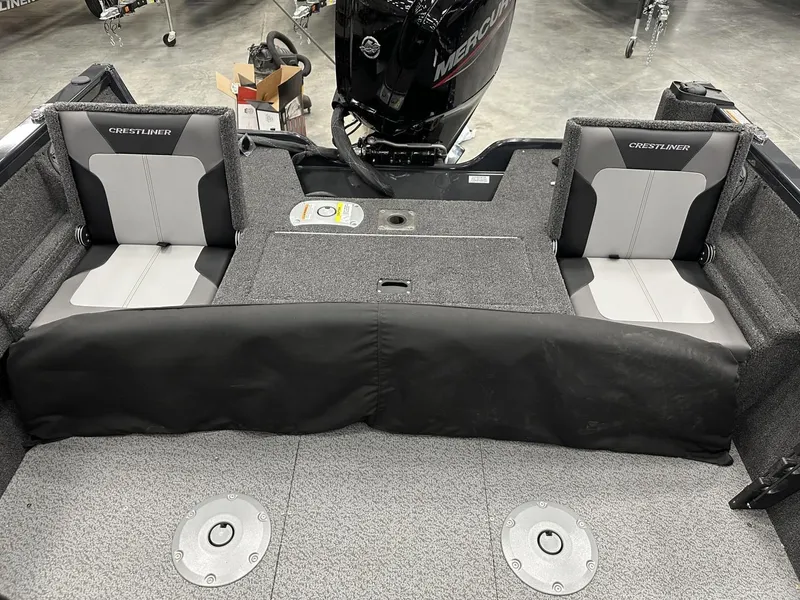 Slide: The Image of Crestliner CRESTLINER CH17WJ 2025 - 11