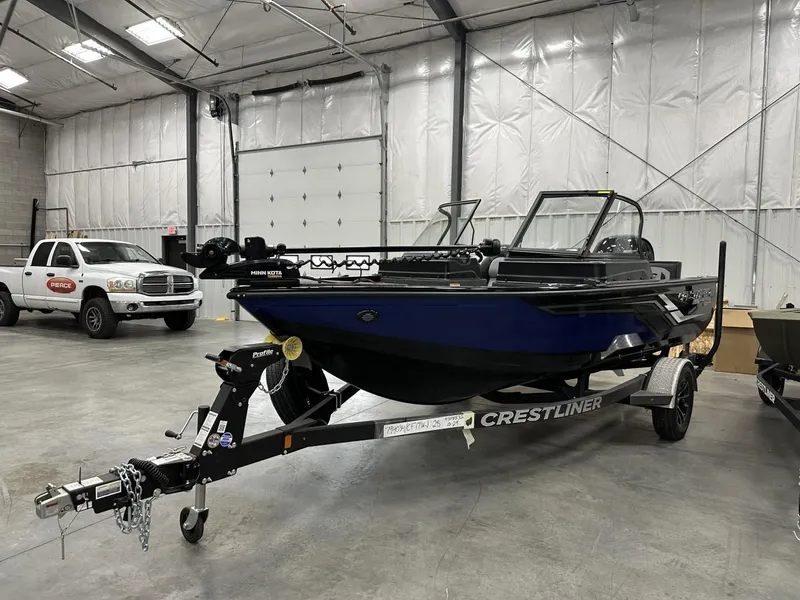 Slide: The Image of Crestliner CF17WJ 2025 - 4