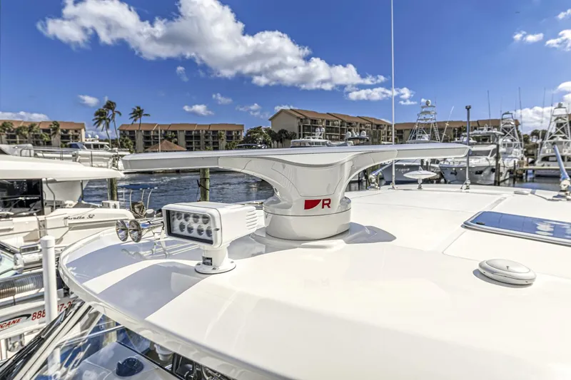 Slide: The Image of Boston Whaler 405 Conquest 2023 - 80