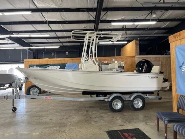 Slide: The Image of Boston Whaler 190 Montauk 2025 - 2