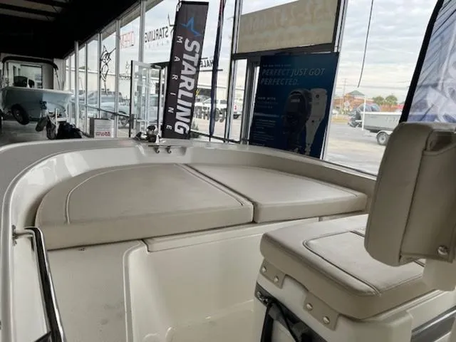 Slide: The Image of Boston Whaler 150 Montauk 2025 - 5