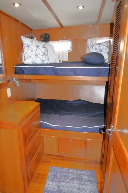 Slide: The Image of Guest stateroom - 24