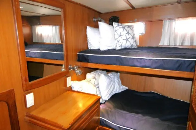 Slide: The Image of Guest stateroom 2 - 25