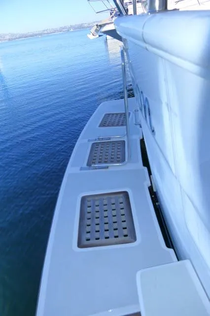 Slide: The Image of Stern and swimstep - 61