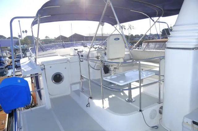 Slide: The Image of Flybridge port forward - 64