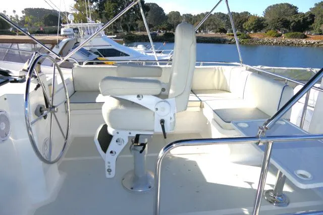 Slide: The Image of Flybridge helm 2 - 66