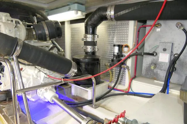 Slide: The Image of Starboard engine riser - 81