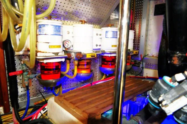 Slide: The Image of Fuel filters - 85