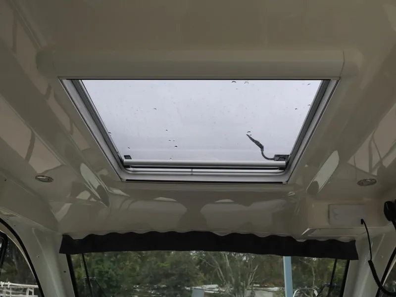 Slide: The Image of Bayliner T29 Explorer 2025 - 13