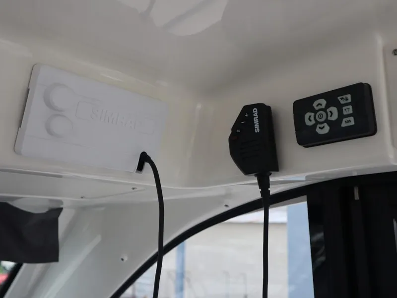 Slide: The Image of Bayliner T29 Explorer 2025 - 19