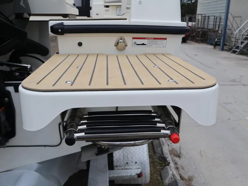 Slide: The Image of Bayliner T29 Explorer 2025 - 7