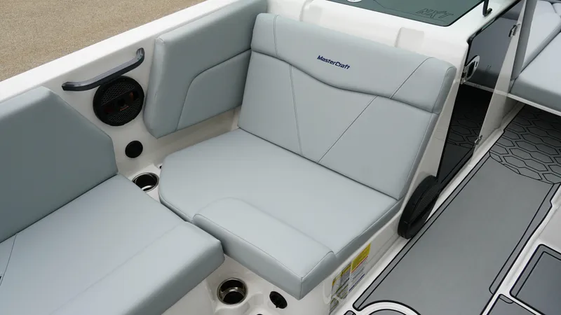 Slide: The Image of MasterCraft NXT22 2025 - 8