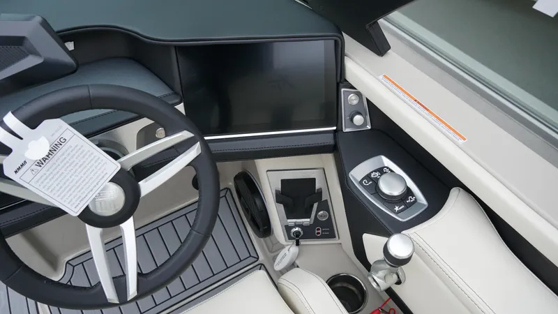 Slide: The Image of MasterCraft XT23 2025 - 15