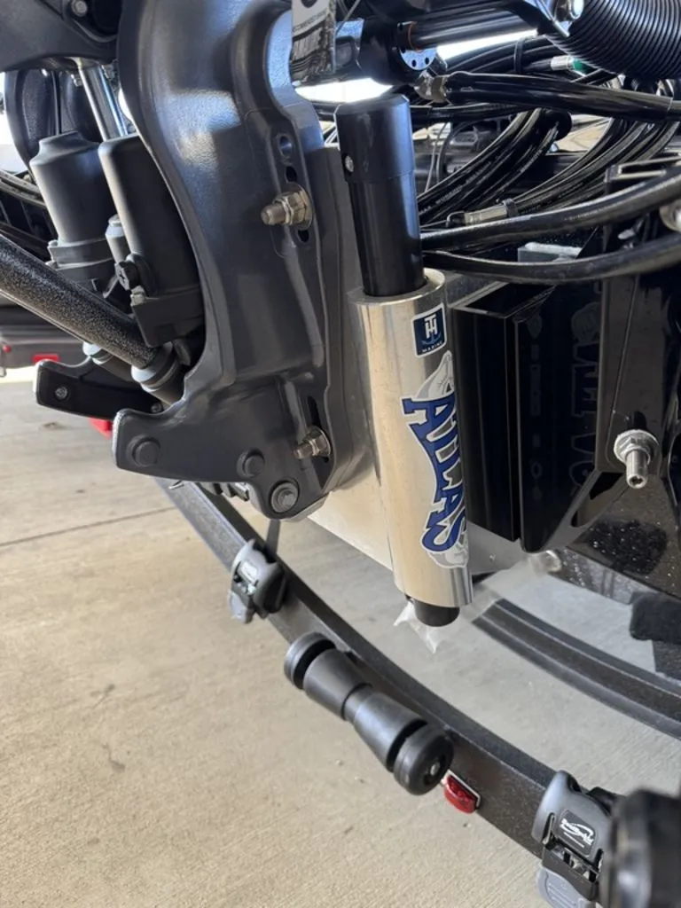 Slide: The Image of Skeeter FXR20 Limited 2025 - 10