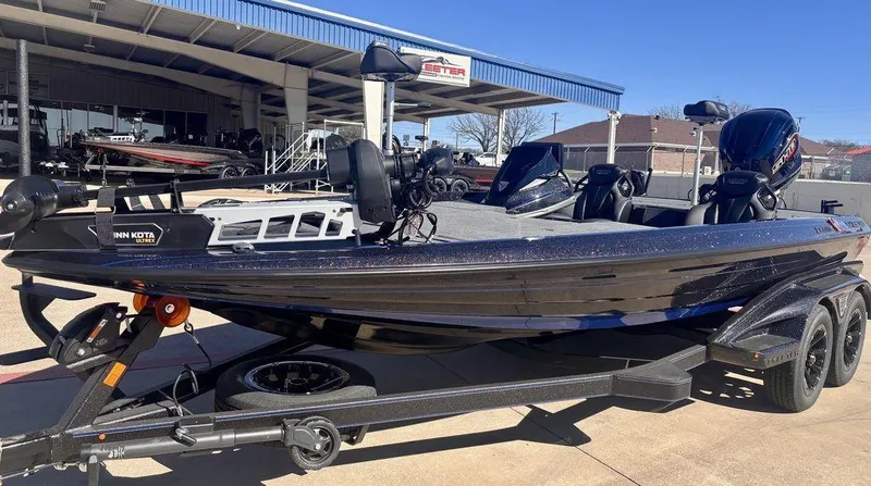 Slide: The Image of Skeeter FXR20 Limited 2025 - 2