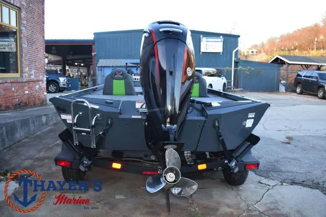 Slide: The Image of Ranger RT188P 2025 - 10