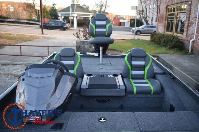 Slide: The Image of Ranger RT188P 2025 - 20