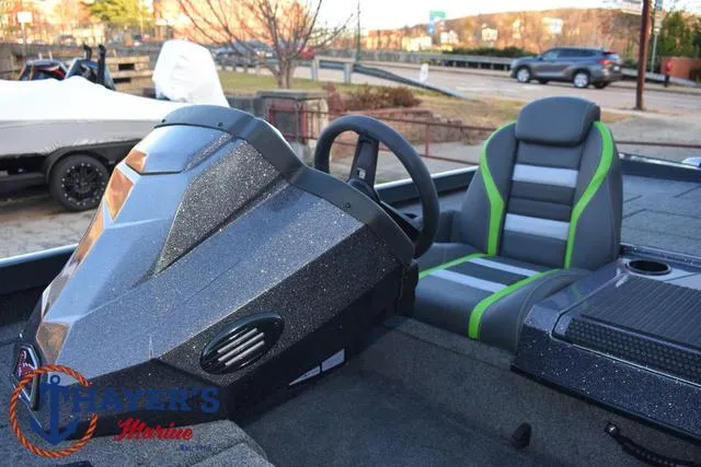 Slide: The Image of Ranger RT188P 2025 - 24