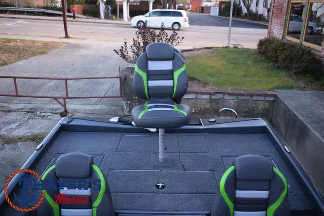 Slide: The Image of Ranger RT188P 2025 - 28