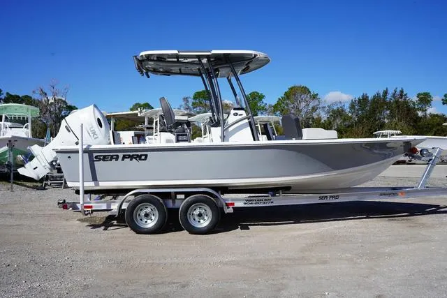 Slide: The Image of Sea Pro 230 Bay 2025 - 2