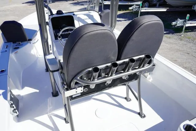 Slide: The Image of Sea Pro 230 Bay 2025 - 25