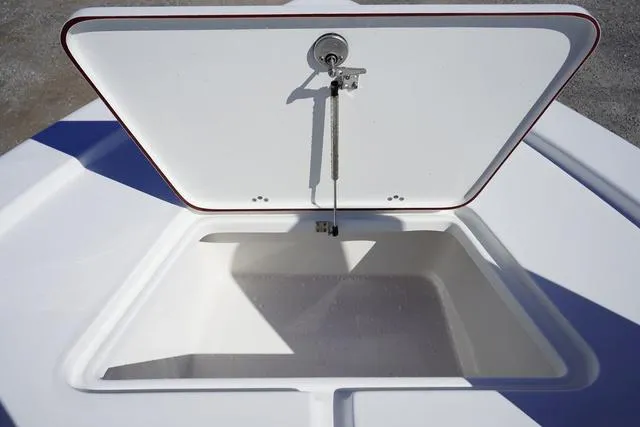 Slide: The Image of Sea Pro 230 Bay 2025 - 9