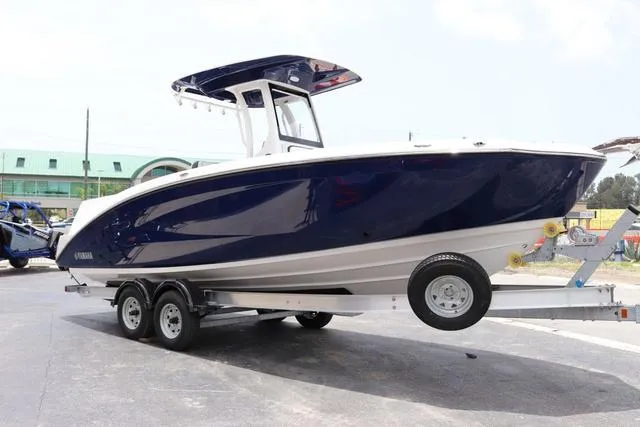 Slide: The Image of Yamaha 255 FSH SPORT H-YACHT BLUE-ALUMINUM 2025 - 7