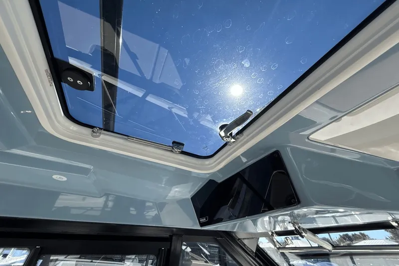Slide: The Image of Boston Whaler 365 Conquest 2025 - 38
