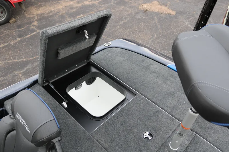 Slide: The Image of 2025 Skeeter ZXR 21 boat interior with open storage compartment and seating. - 32