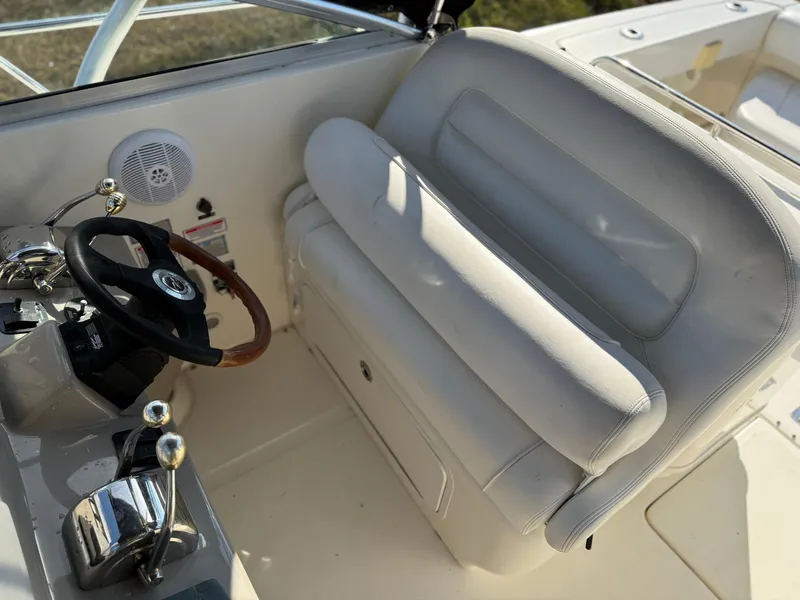 Slide: The Image of Sea Ray 290 Amberjack 2006 - 16