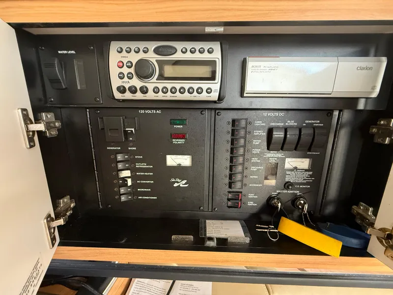 Slide: The Image of Sea Ray 290 Amberjack 2006 - 19