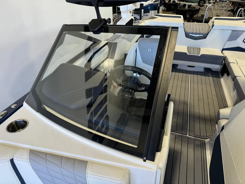 Slide: The Image of Nautique Super Air Nautique S23 2024 - 20