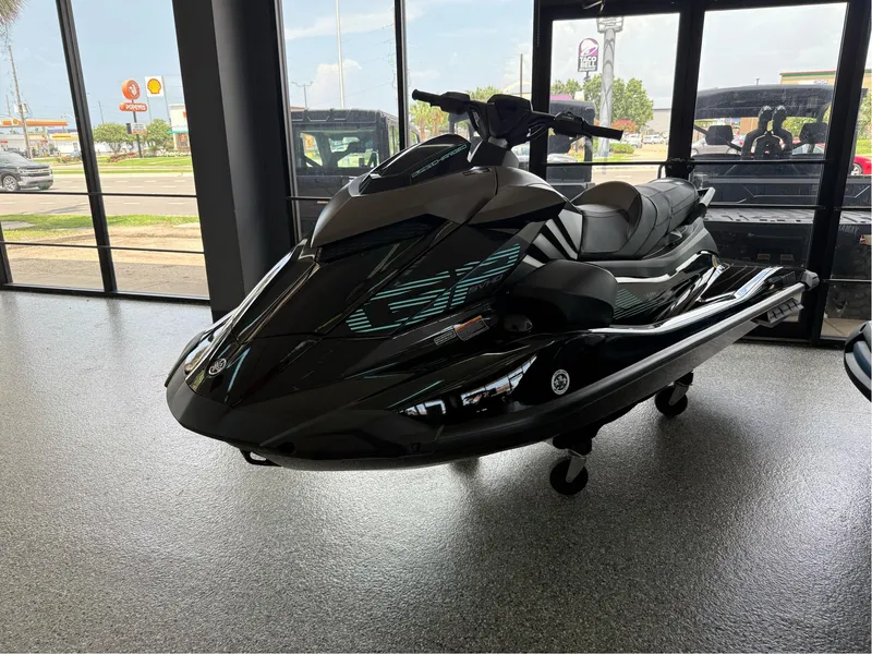 Slide: The Image of Yamaha GP SVHO with Audio 2025 - 3