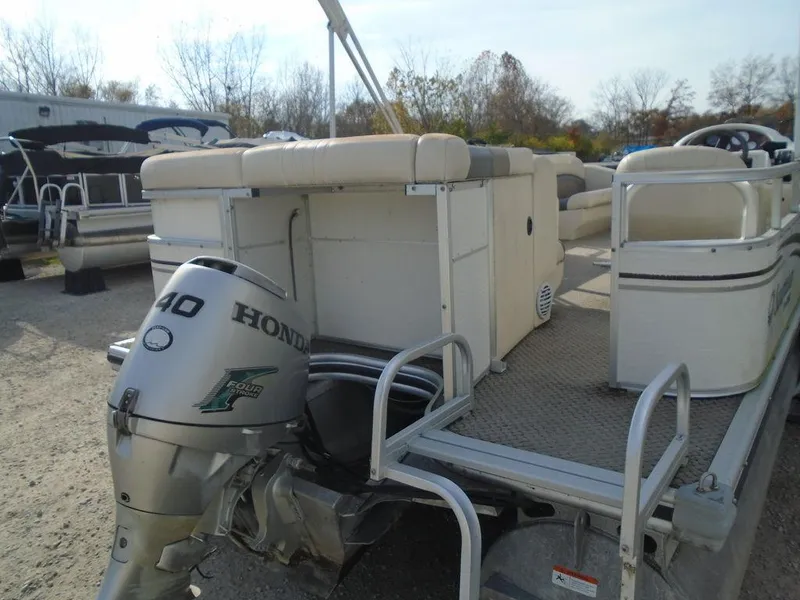 Slide: The Image of 2005 Lowe Trinidad 200 pontoon boat with Honda 40 outboard motor. - 10