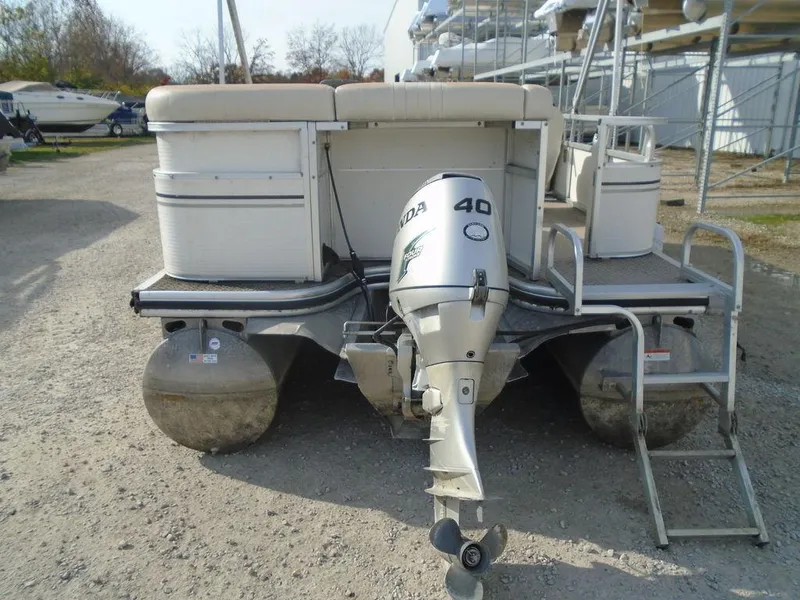 Slide: The Image of 2005 Lowe Trinidad 200 pontoon boat with Honda 40 outboard motor. - 9