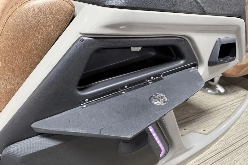 Slide: The Image of Premier 250 Intrigue 2021 - 84