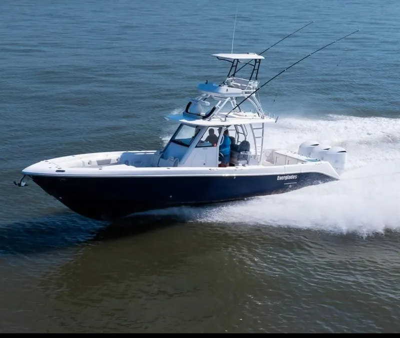 The Image of Everglades 355 Center Console 2019 - undefined