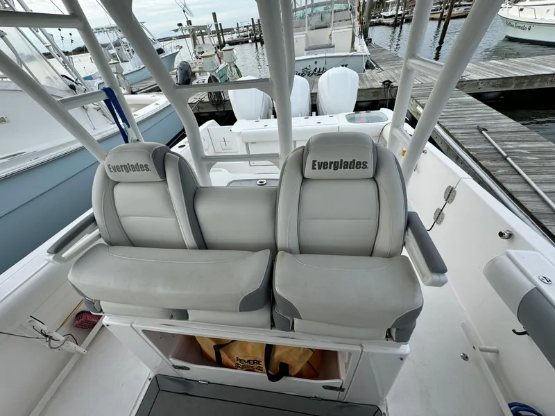 Slide: The Image of Everglades 355 Center Console 2019 - 11