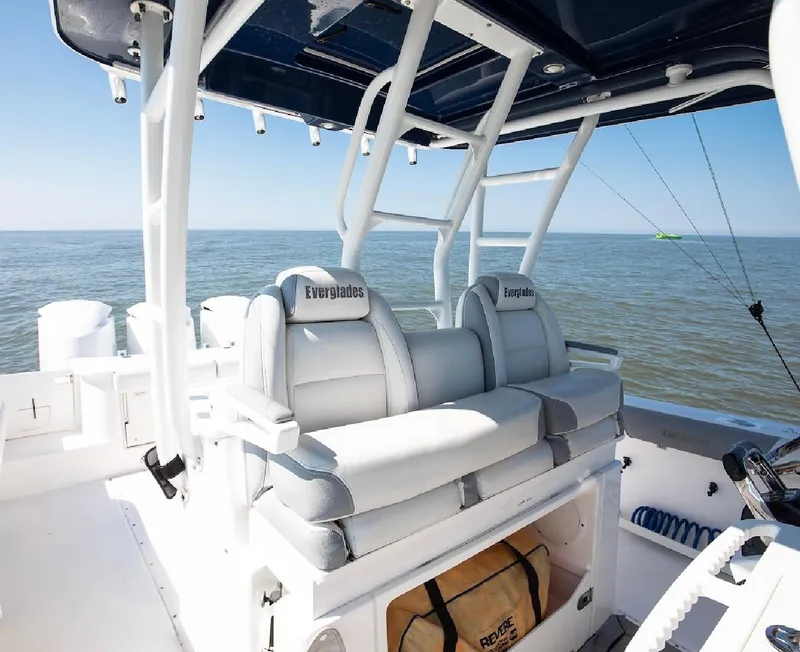 Slide: The Image of Everglades 355 Center Console 2019 - 13