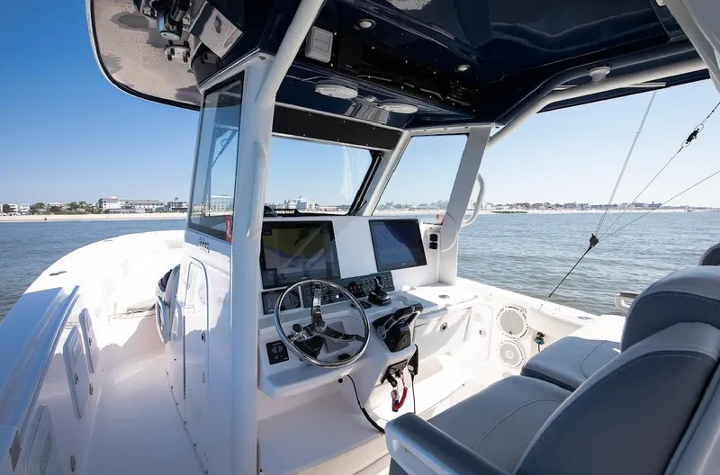 Slide: The Image of Everglades 355 Center Console 2019 - 14