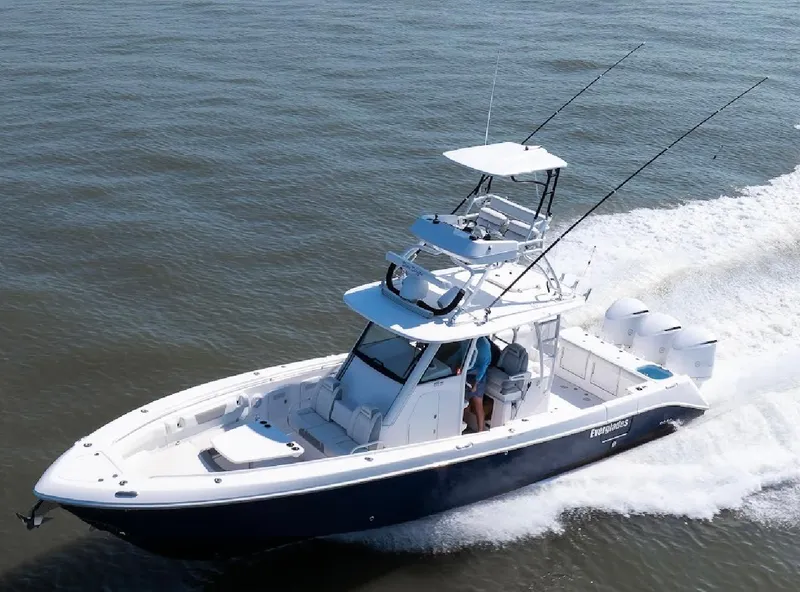 Slide: The Image of Everglades 355 Center Console 2019 - 4