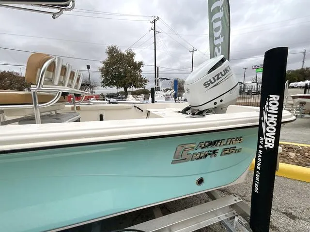 Slide: The Image of Carolina Skiff 25 LS 2025 - 13