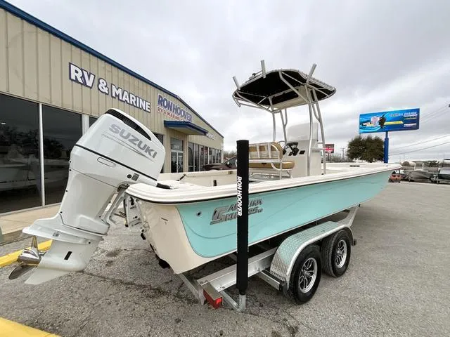 Slide: The Image of Carolina Skiff 25 LS 2025 - 15