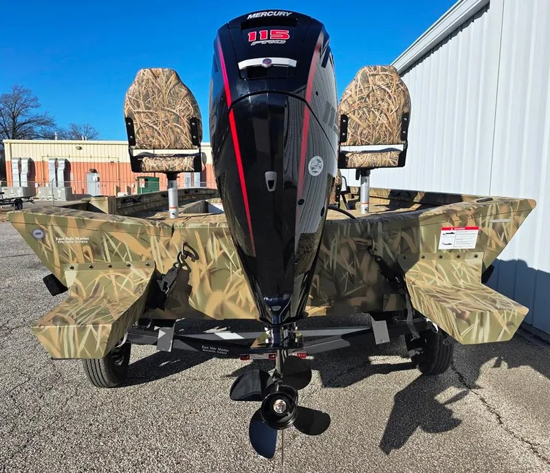 Slide: The Image of Sponson pods, 4 blade aluminum prop - 14