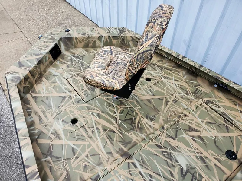 Slide: The Image of Bow casting platform with pedestal seat - 3