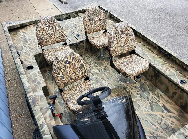 Slide: The Image of 4 cockpit seat bases - 6