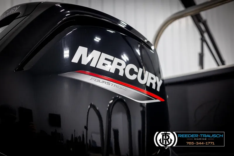 Slide: The Image of Mercury FourStroke engine on 2023 Avalon LSZ CRB boat, Reeder-Trausch Marine branding. - 47