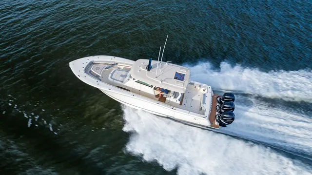 Slide: The Image of Scout 380 LXF 2019 - 40