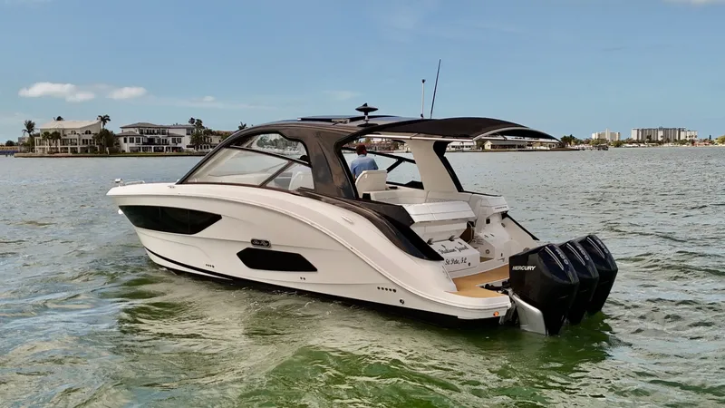 Slide: The Image of Sea Ray Sundancer 370 Outboard 2023 - 11
