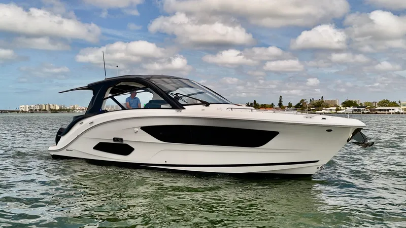 Slide: The Image of Sea Ray Sundancer 370 Outboard 2023 - 4